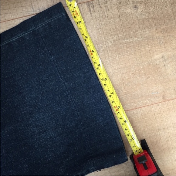 J Brand 70’s Flare Jeans - Seline in Obsidian - Picture 10 of 10